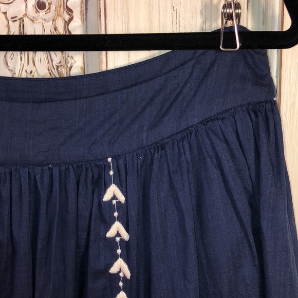 Quicksilver Navy Embroidered Mini Gathered Skirt Size Large - Picture 3 of 5